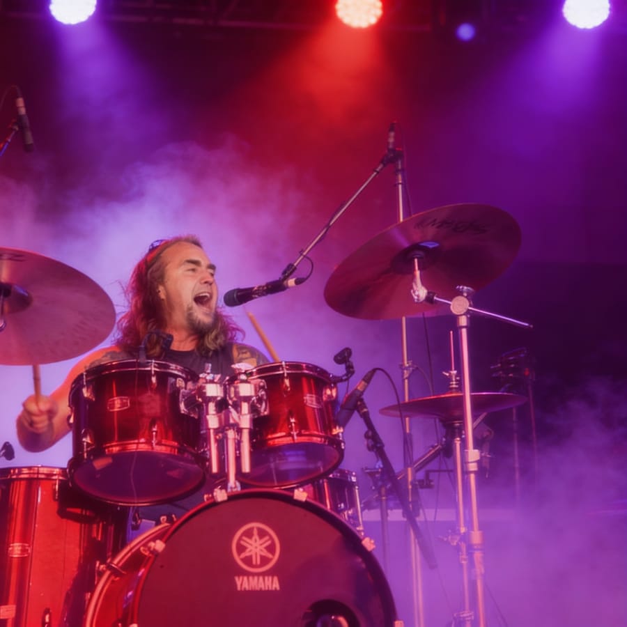 Steve Thomas of The Cherry Dogs